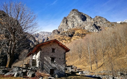 Gita sociale "no oil" in Val Codera